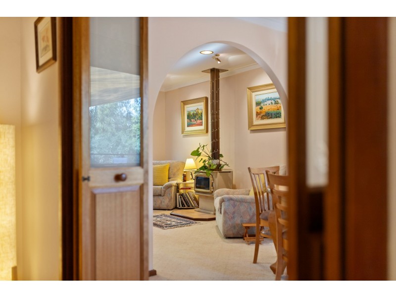 11 Glenlea Drive, Helena Valley WA 6056