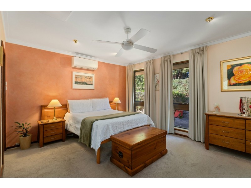 11 Glenlea Drive, Helena Valley WA 6056