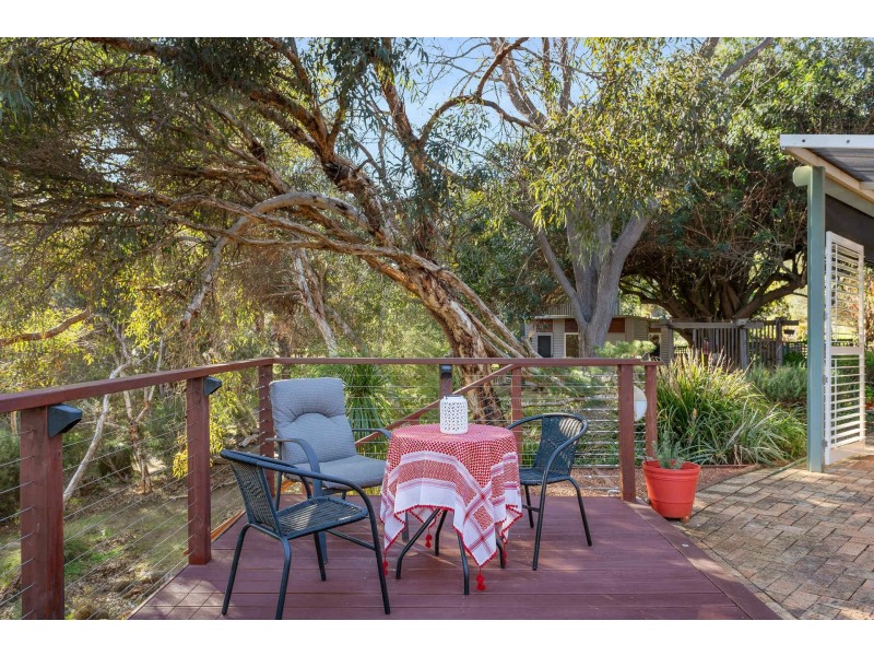 11 Glenlea Drive, Helena Valley WA 6056