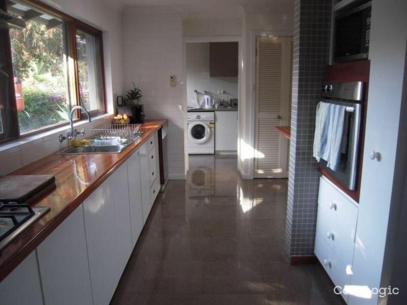 6 Dryandra Crescent, Darlington WA 6070