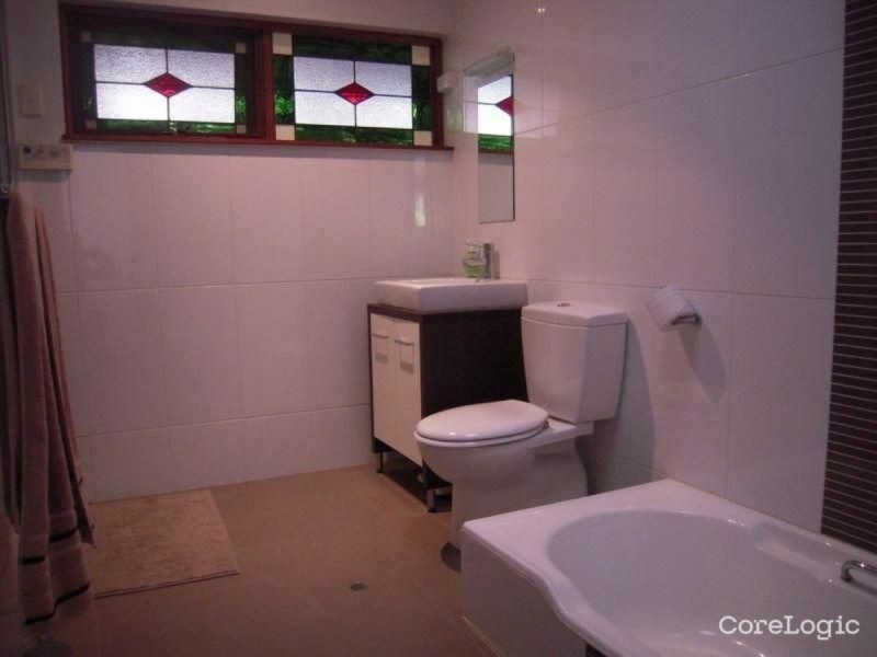 6 Dryandra Crescent, Darlington WA 6070