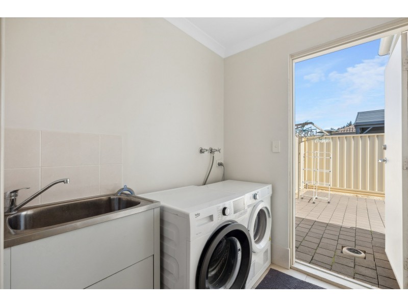 Unit 9/3 Spring Avenue, Midland WA 6056