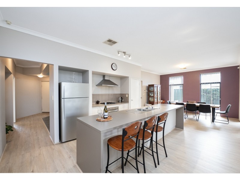 26 Warda Crescent, Forrestfield WA 6058