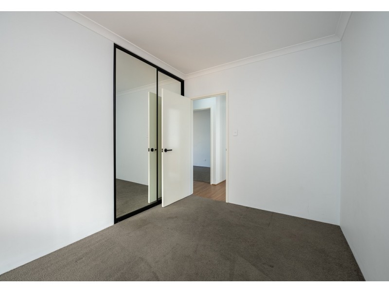 5 Tamala Grove, Helena Valley WA 6056