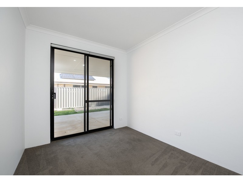 5 Tamala Grove, Helena Valley WA 6056