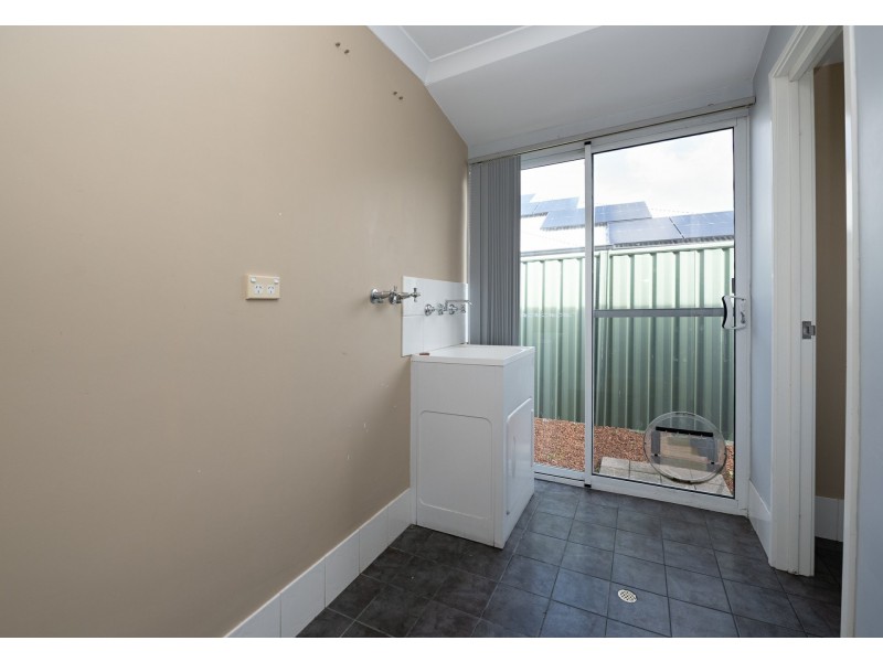 47 Maamba Road, Wattle Grove WA 6107