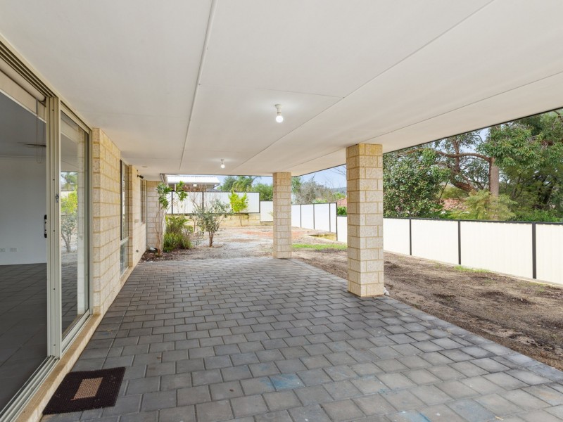 17 Ray Road, Swan View WA 6056