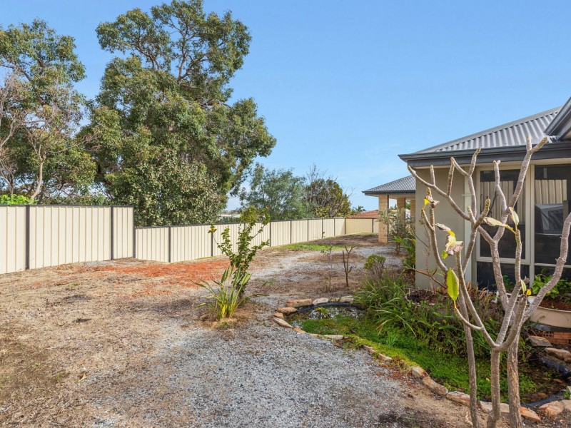 17 Ray Road, Swan View WA 6056