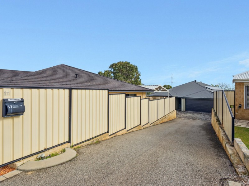 17 Ray Road, Swan View WA 6056