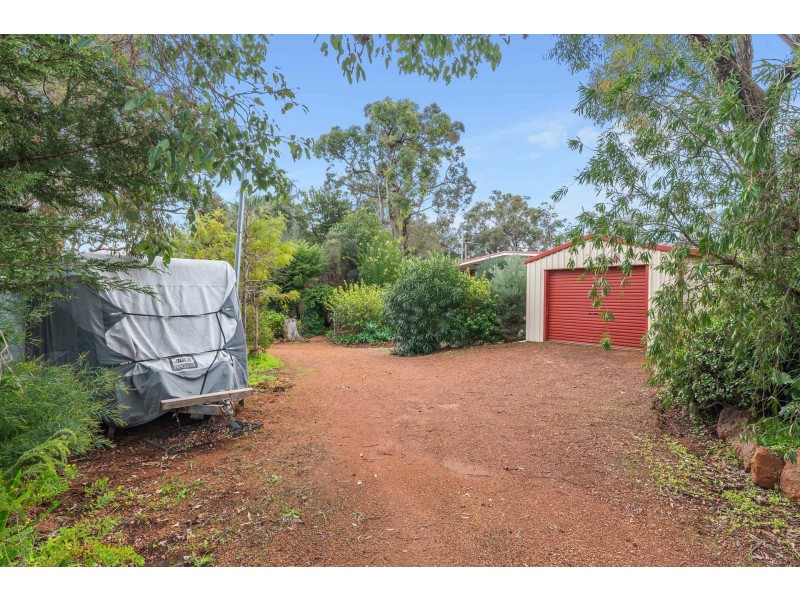 14 Collins Road, Kalamunda WA 6076