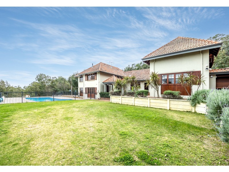 39 Lansdowne Road, Gooseberry Hill WA 6076