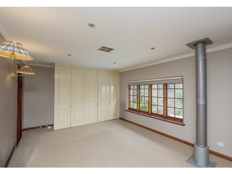 39 Lansdowne Road, Gooseberry Hill WA 6076