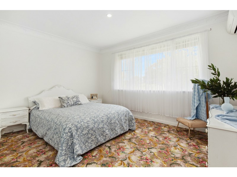 8 Avonia Road, Kalamunda WA 6076