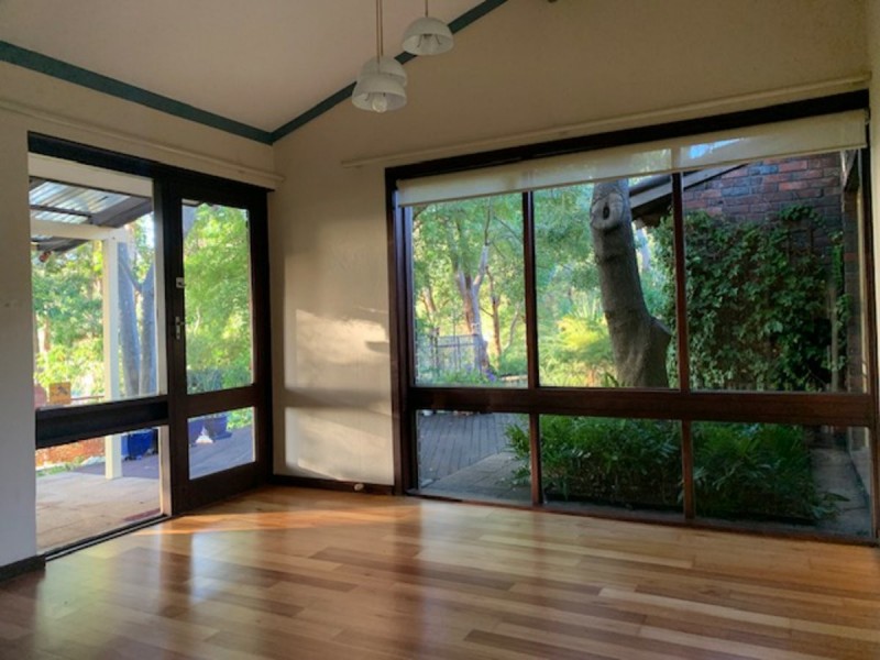 21 Sundew Road, Gooseberry Hill WA 6076