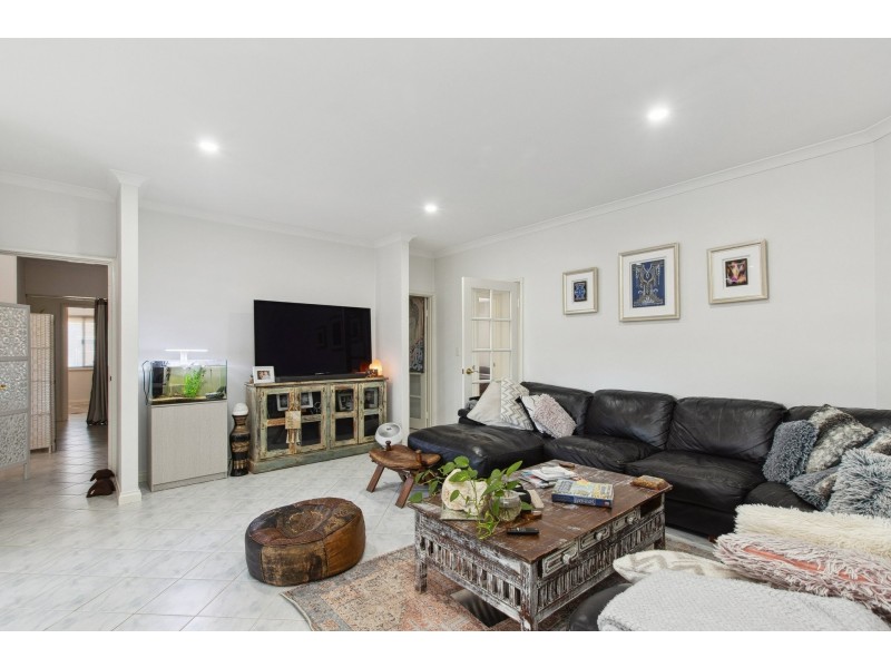 2 Limerick Loop, Wattle Grove WA 6107