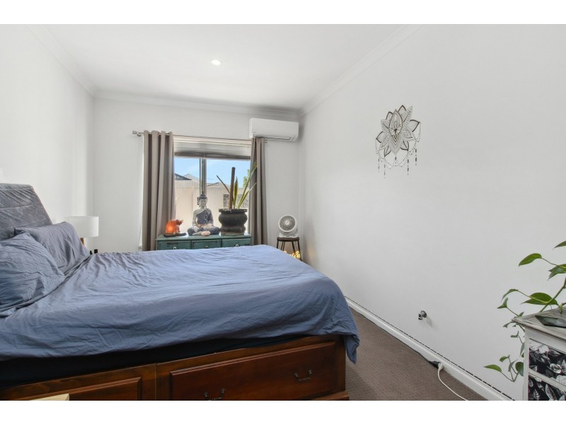 2 Limerick Loop, Wattle Grove WA 6107