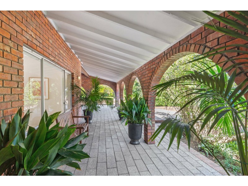 2 Blamire Road, Kalamunda WA 6076