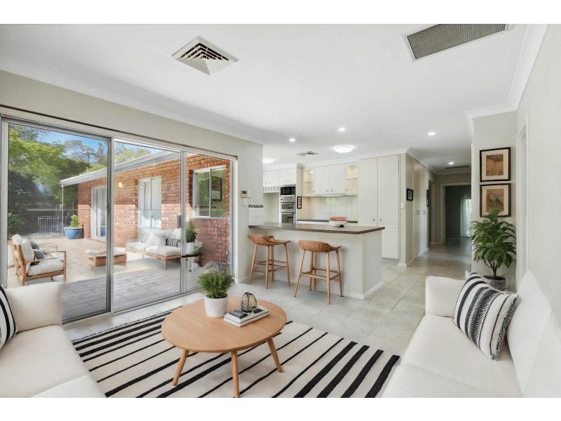 2 Blamire Road, Kalamunda WA 6076