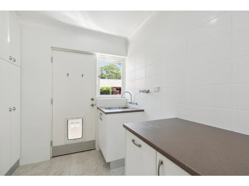 2 Blamire Road, Kalamunda WA 6076