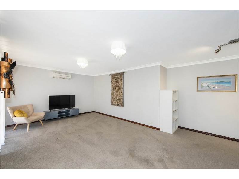 33 Kathleen Road, Lesmurdie WA 6076