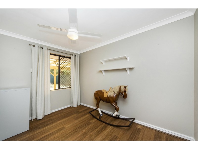 33 Kathleen Road, Lesmurdie WA 6076