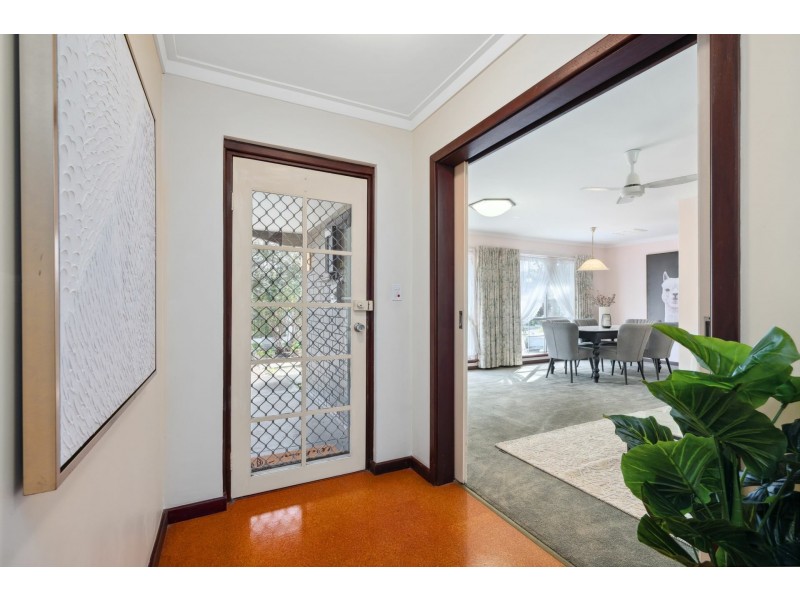 20 Headingly Road, Kalamunda WA 6076
