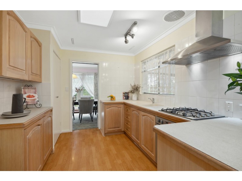 20 Headingly Road, Kalamunda WA 6076