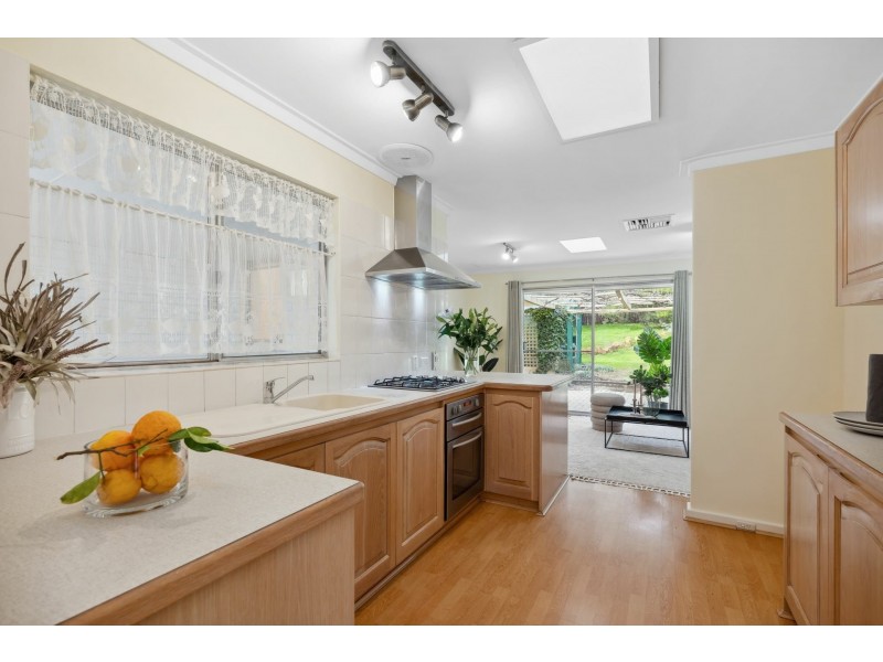 20 Headingly Road, Kalamunda WA 6076
