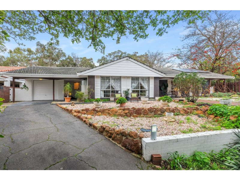 20 Headingly Road, Kalamunda WA 6076