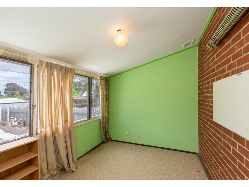 1 McNess Road, Kalamunda WA 6076