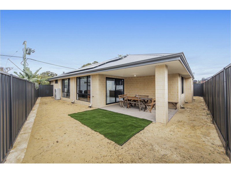 3 Brenda Road, Maida Vale WA 6057