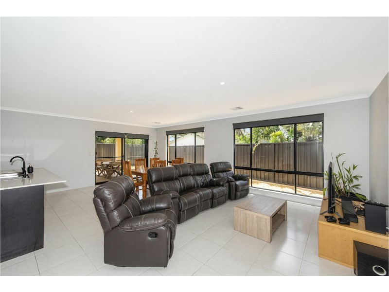 3 Brenda Road, Maida Vale WA 6057