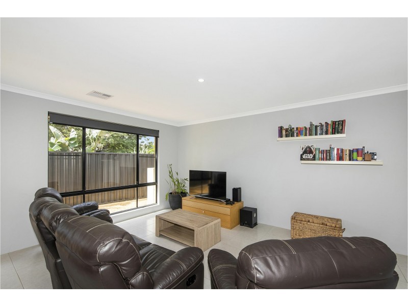3 Brenda Road, Maida Vale WA 6057
