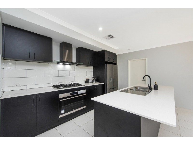 3 Brenda Road, Maida Vale WA 6057