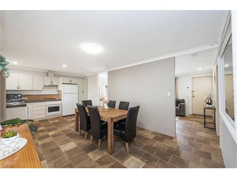 33 Amethyst Place, Maida Vale WA 6057