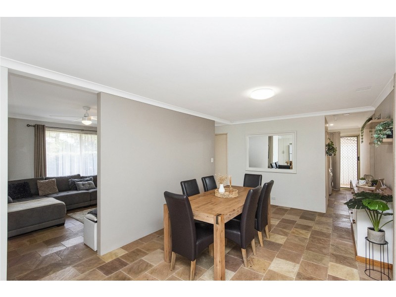 33 Amethyst Place, Maida Vale WA 6057