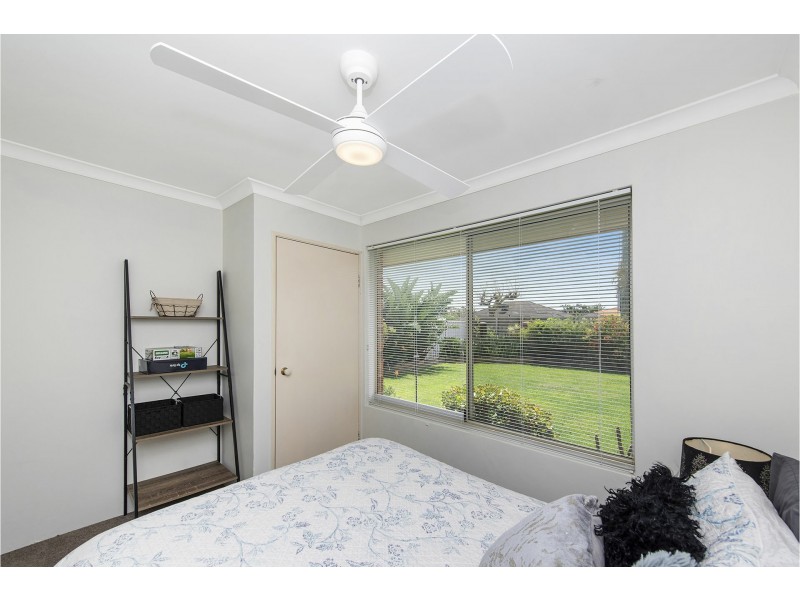 33 Amethyst Place, Maida Vale WA 6057