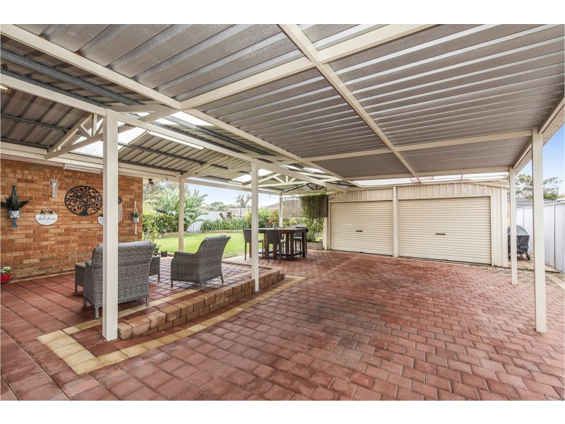 33 Amethyst Place, Maida Vale WA 6057