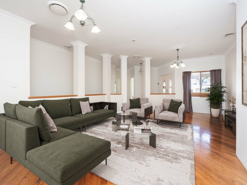 16 Camargue Green, Secret Harbour WA 6173