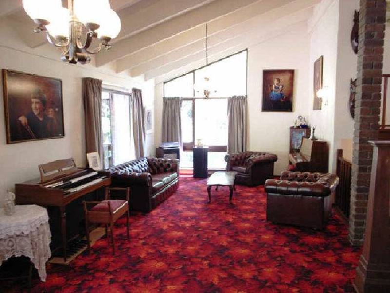 18 Robusta Road, Kalamunda WA 6076