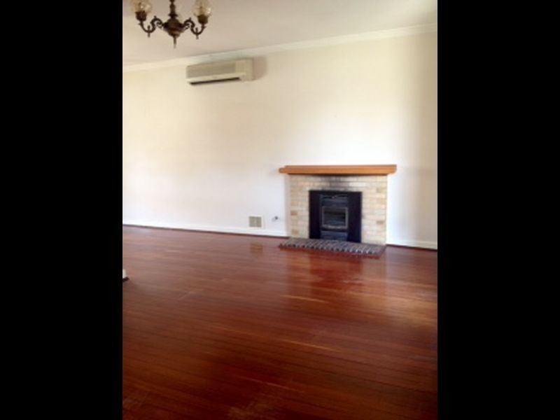 2 Brooks Street, Kalamunda WA 6076