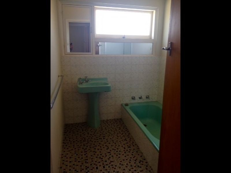 2 Brooks Street, Kalamunda WA 6076