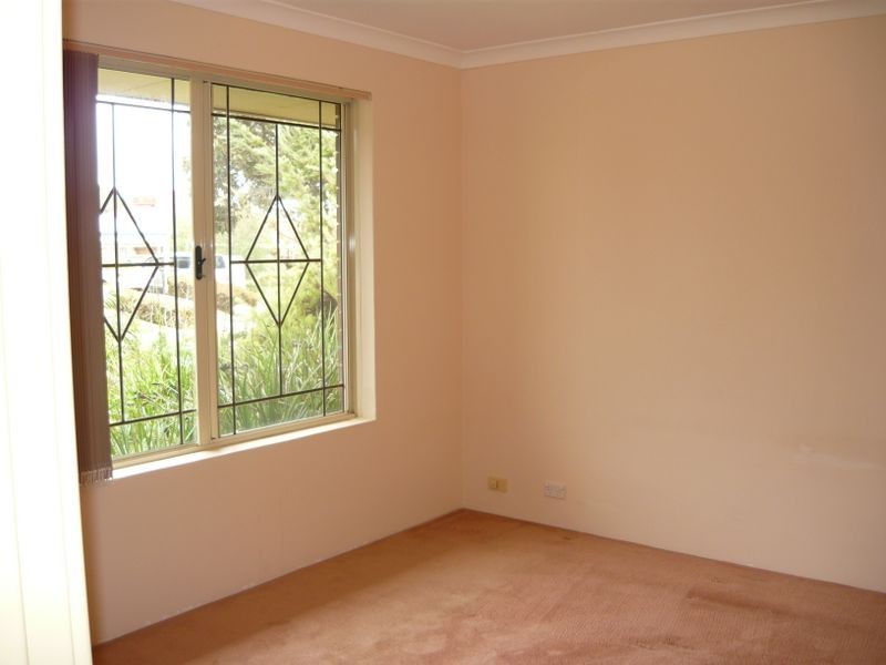 10 Zircon Road, Maida Vale WA 6057