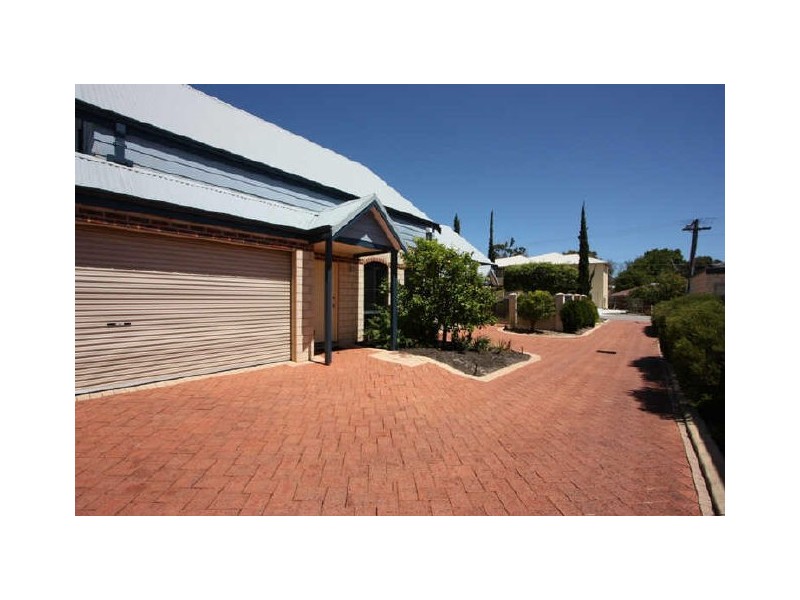 26 B Windemere Crescent, Nollamara WA 6061