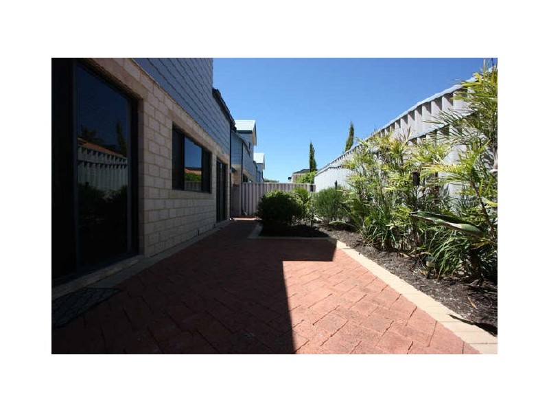 26 B Windemere Crescent, Nollamara WA 6061