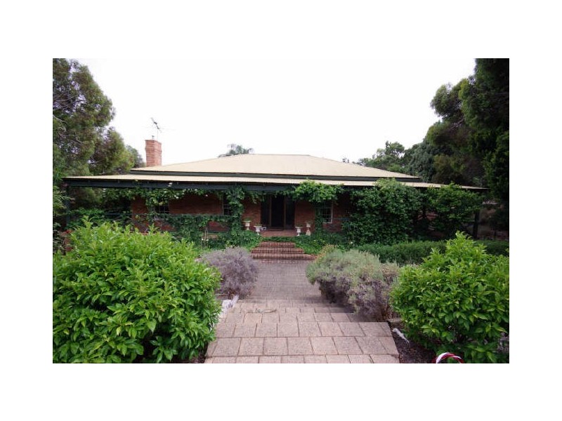 1 Katta Place, Kalamunda WA 6076