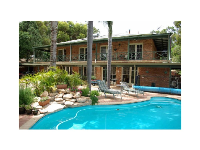 1 Katta Place, Kalamunda WA 6076