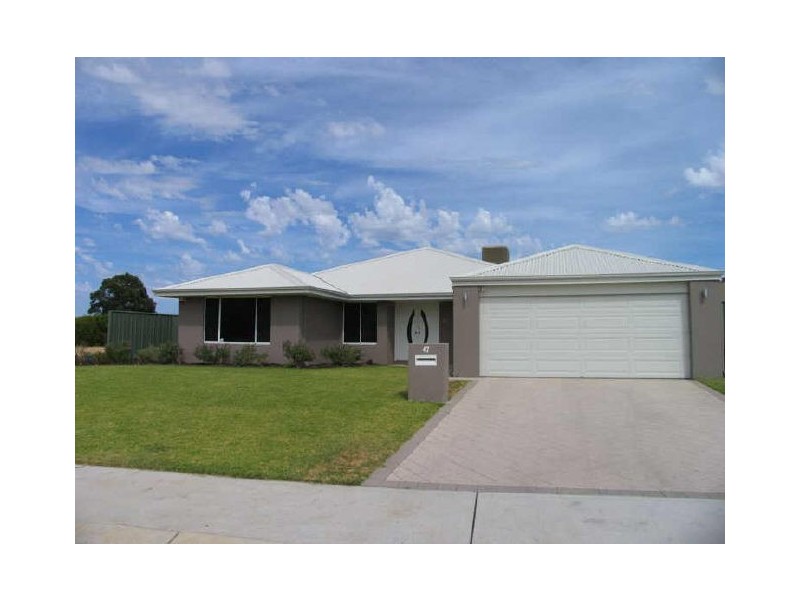 47 Maamba Road, Wattle Grove WA 6107