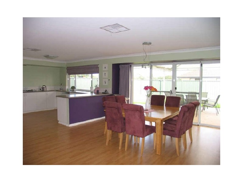 47 Maamba Road, Wattle Grove WA 6107