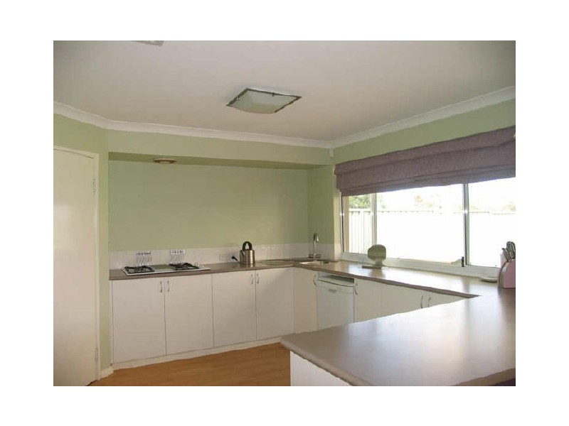 47 Maamba Road, Wattle Grove WA 6107